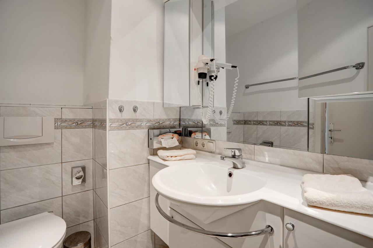 Stoessels Hotel Altenmedingen Экстерьер фото